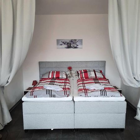 Fewo Therme Inkl Handtuecher Und Bettwaesche ألتيناو المظهر الخارجي الصورة